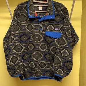 Xs Men's Patagonia Synchilla pullover (worn as small by female)